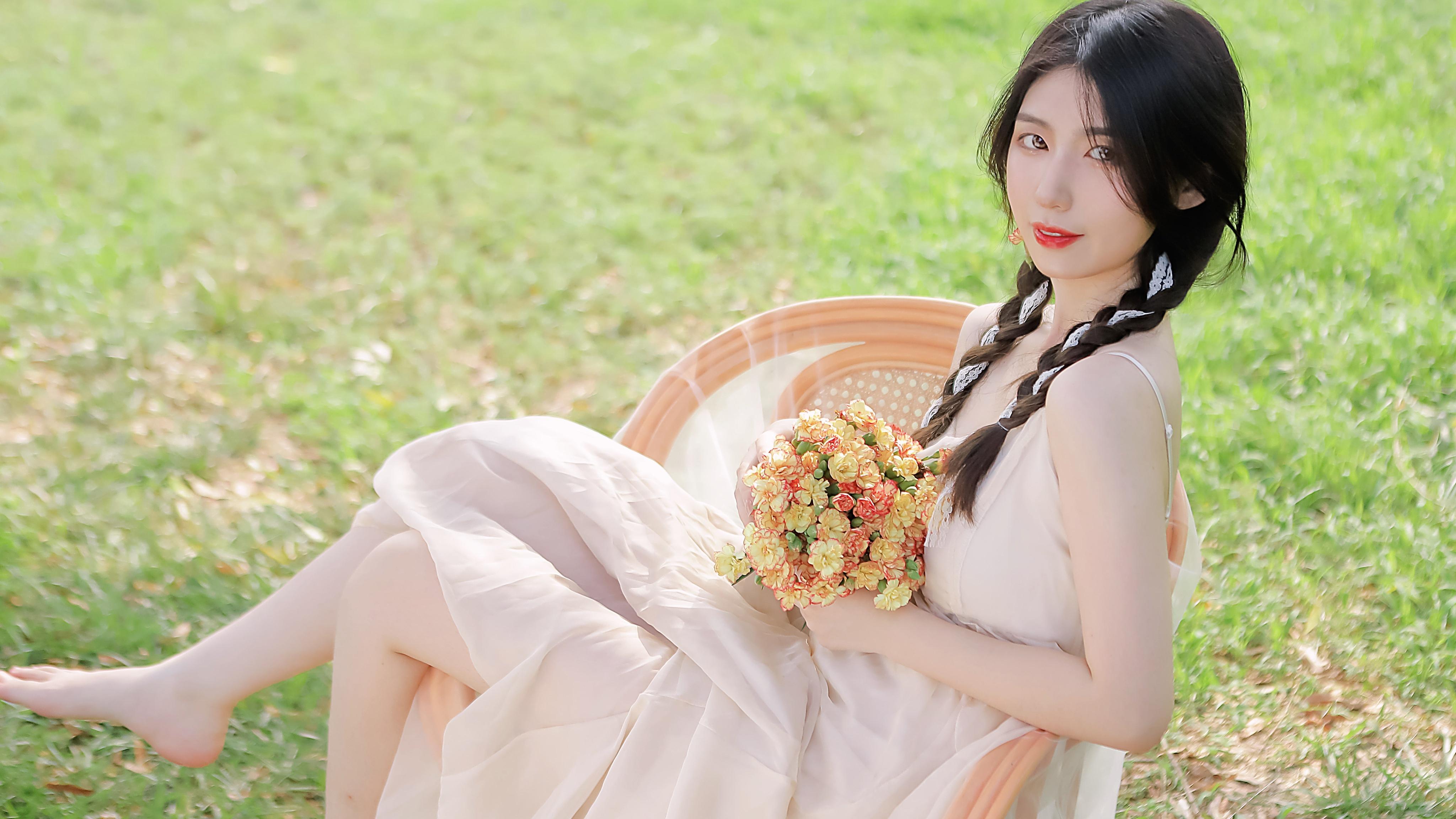 济南动物园为大熊猫华奥庆祝18岁生日